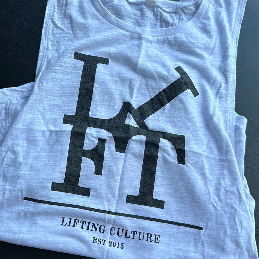 COPY - Lifting culture muscle tee